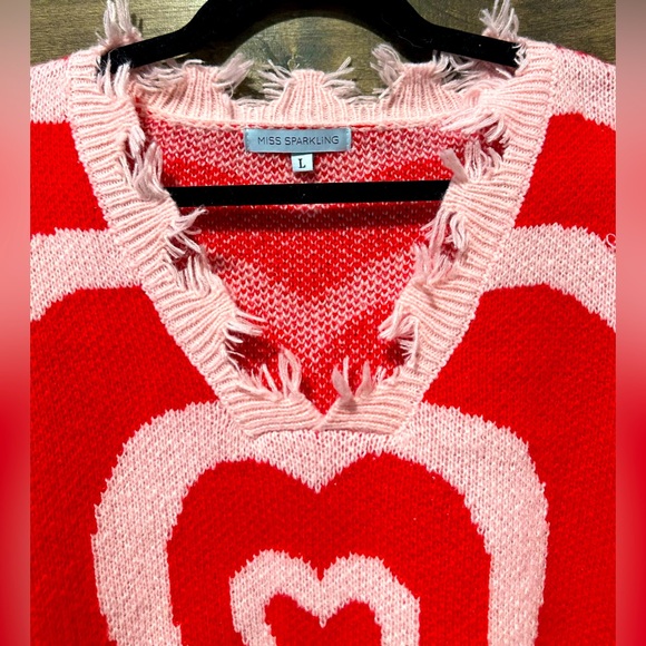 NWOT Miss Sparkling Pink & Red Frayed Heart Sweater Sz L - Picture 6 of 13